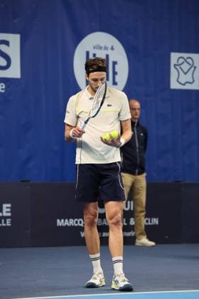Arthur RINDERKNECH lors du Play In Challenger Lille 2024 ATP, Tennis Herren Challenger Tour, le 2 mars 2024 TENNIS : PLAY IN CHALLENGER LILLE 02 03 2024 LaurentSanson Panoramic 