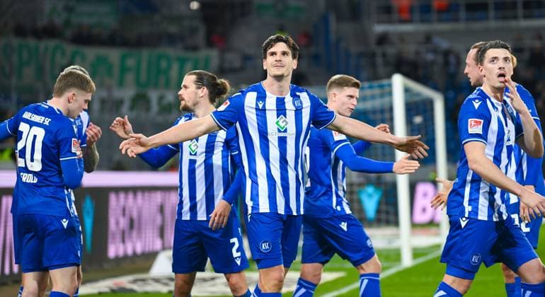 Germany, Karlsruhe, 02 03 2024, BBBank Wildpark, Karlsruher SC vs SpVgg Greuther Fuerth 2 Bundesliga, Igor Matanovic Karlsruher SC celebrates his first goal Karlsruhe BBBank Wildpark Baden Wuerttemberg Germany eu-images-738