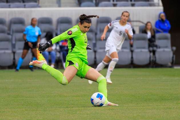 March 2, 2024, Carson, California, USA: Goalkeeper, Daniela Solera 23 of Costa Rica kicks the ball during the 2024 Concacaf W Gold Cup Quarterfinal match against the CanadaÃ‚Âº on Saturday March 2, 2024 at BMO Stadium, in Los Angeles California. JAVIER ROJAS PI Carson U.S - ZUMAp124 20240302_zaa_p124_008 Copyright: xJavierxRojasx