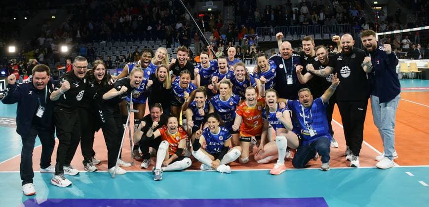 Mannheim , DVV Womens Cup Final , SC Potsdam vs Allianz MTV Stuttgart , Jubel Stuttgart