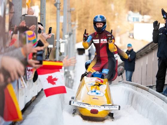 Sport Themen der Woche KW09 Sport Bilder des Tages Weltmeister Francesco Friedrich, Thorsten Margis, Alexander Schueller, Felix Straub (Deutschland) jubeln ueber Sieg und WM - Titel, GER, IBSF BMW Bob Weltmeisterschaft Winterberg, Finale Viererbob Herren, 03.03.2024 GER, IBSF BMW Bob Weltmeisterschaft Winterberg, Finale Viererbob Herren, 03.03.2024 Winterberg *** World Champion Francesco Friedrich, Thorsten Margis, Alexander Schueller, Felix Straub Germany celebrate victory and World Championship title, GER, IBSF BMW Bobsleigh World Championship Winterberg, Final four-man bobsleigh men, 03 03 2024 GER, IBSF BMW Bobsleigh World Championship Winterberg, Final four-man bobsleigh men, 03 03 2024 Winterberg Copyright: xEibner-Pressefoto Memmlerx EP_MMR