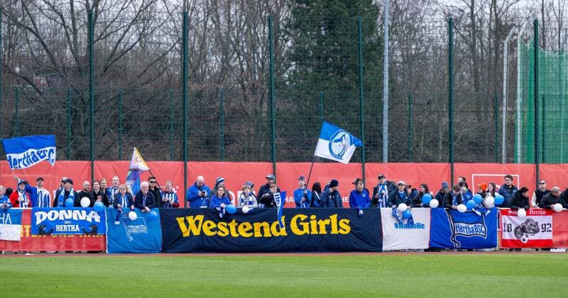 Soccer, Women, Season 2023 2024, BFV Pokal Polytan Pokal Quarterfinals , 1 FC Union Berlin Hertha BSC, Fans of Hertha, Westend Girls, Donna Hertha, 03 03 2024, Copyright: xMatthiasxKochx