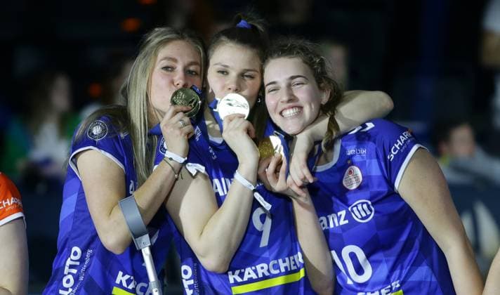 Mannheim , DVV Womens Cup Final , SC Potsdam vs Allianz MTV Stuttgart , from left Vera Mulder Eline Timmerman Jolien Knollema stgt