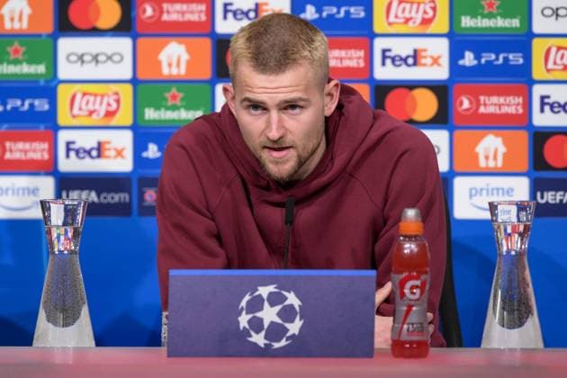 Soccer, UEFA Champions League, 20240304, Press conference FC Bayern Munich SS Lazio Rome In the picture Matthijs DE LIGT FC Bayern Munich, 4 speaks Munich Allianz Arena Bayern Germany Copyright: Passion2Press MarkusxFischerx