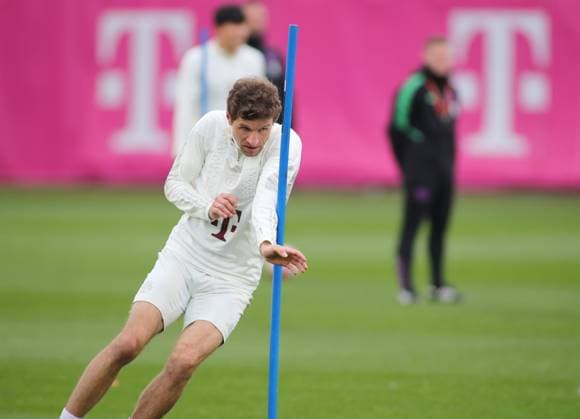 Munich, Germany 04 March 2024 Football, Men, Season 2023 2024, FC Bayern Munich, Säbener Strasse, Training ground, Final training, Champions League Thomas Müller, Mueller FC Bayern Munich at the pole run