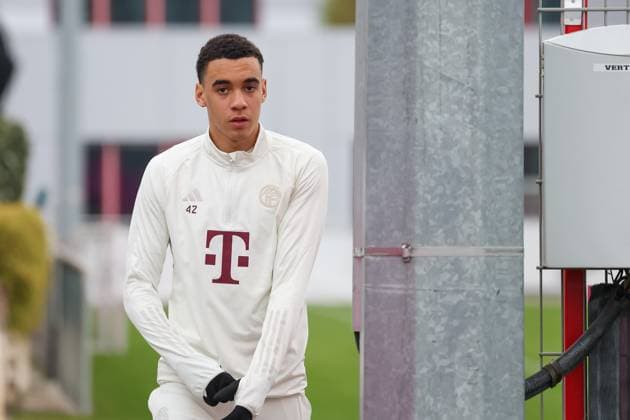 Jamal Musiala FC Bayern Muenchen, 42 , Final training FC Bayern Muenchen, Football, UEFA Champions League, Round of 16 second leg, Season 23 24, 04 03 2024, Final training FC Bayern Muenchen, Football, UEFA Champions League, Round of 16 second leg, Season 23 24, 04 03 2024 Muenchen Copyright: xEibner-Pressefoto JennixMaulx EP_JML