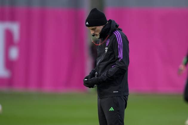 Soccer, Champions League, 20240304, Final training, FC Bayern Munich SS Lazio Rome In the picture Coach of FC Bayern Munich Thomas TUCHEL Whistle in mouth Munich training ground Säbener Str 51 Bayern Germany Copyright: Passion2Press MarkusxFischerx