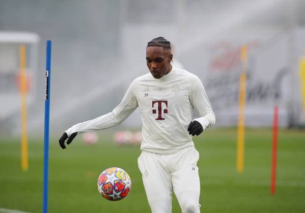 Munich, Germany 04 March 2024 Football, Men, Season 2023 2024, FC Bayern Munich, Säbener Strasse, Training ground, Final training, Champions League Mathys Tel FC Bayern Munich with a view of the ball