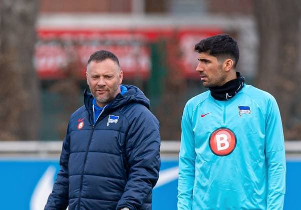 Football, Men, Season 2023 2024, 1 Bundesliga, Hertha BSC, Training, f l Coach Pal Dardai Hertha BSC , Andreas Bouchalakis Hertha BSC , 05 03 2024, Copyright: xSebastianxRäppold MatthiasxKochx