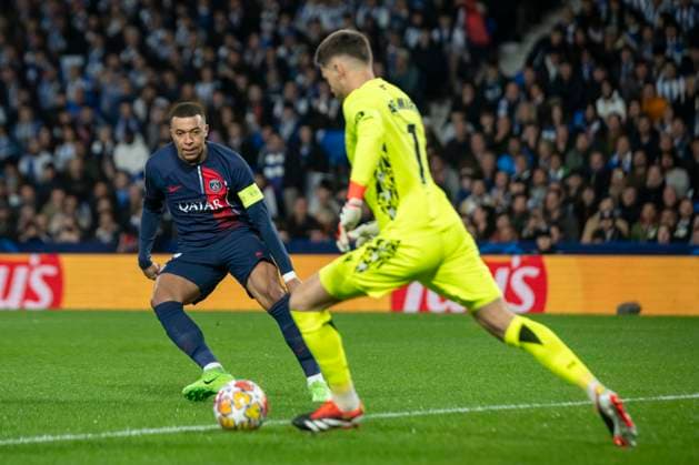 Real Sociedad Vs PSG Kylian Mbappe of PSG in action during the UEFA Champions League Round of 16, 2nd leg match between Real Sociedad and Paris Saint Germain at Reale Arena. Donostia Gipuzkoa Spain Editorial Use Only  Copyright: xGarikoitzxGaraialdex Bostok Photo GarixGaraialdex GG2403050031