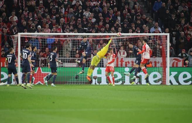 Munich, Germany 05 March 2024 Football, Men, Champions League, Season 2023 2024, Round of 16 second leg, FC Bayern Munich Lazio Rome, Allianz Arena Ivan Provedel Lazio Rome flies past a ball after a corner