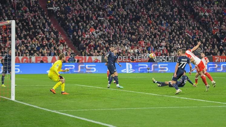 05 03 2024, xemx, Football UEFA Champions League 1 8 Final, FC Bayern Muenchen Lazio Rom emspor, v l Harry Kane FC Bayern Muenchen Goal scored, erziehlt das Tor zum 1 0 DFL DFB REGULATIONS PROHIBIT ANY USE OF PHOTOGRAPHS as IMAGE SEQUENCES and or QUASI VIDEO Muenchen