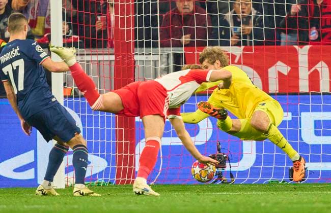 Harry Kane, FCB 9 scores, shoots goal , Tor, Treffer, Torschuss, 1-0, Ivan Provedel, Lazio Rom Nr. 94 in the round of 16 match FC BAYERN MUENCHEN - LAZIO ROM of football UEFA Champions League in season 2023 2024 in Munich, Mar 5, 2024. Achtelfinale,, FCB, München