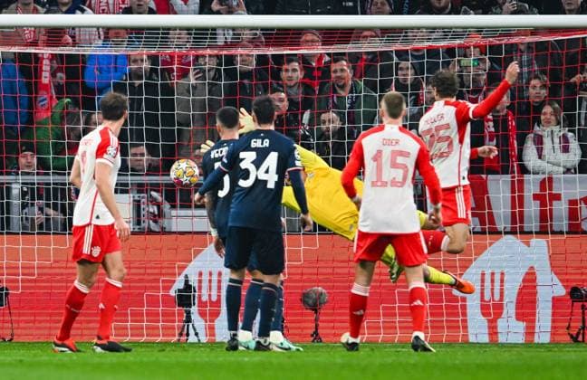 Germany, Muenchen, 05 03 2024, Allianz Arena, FC Bayern Muenchen vs SS Lazio UEFA Champions League 2023 24 Round of 16 Second Leg, Thomas Mueller Bayern Muenchen scores the second goal for his team Munich Allianz Arena Bavaria Germany eu-images-738