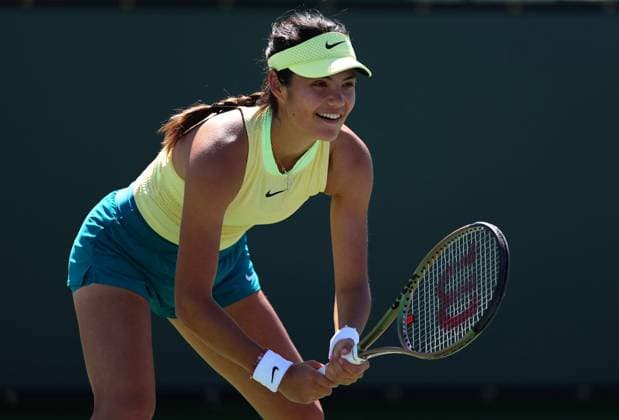 Emma Raducanu of GBR smiles during practice BNP Paribas Open, Tennis, Qualifying, Indian Wells Tennis Garden, California, USA - 05 Mar 2024  Copyright: xEllaxLing Shutterstockx 14374801w