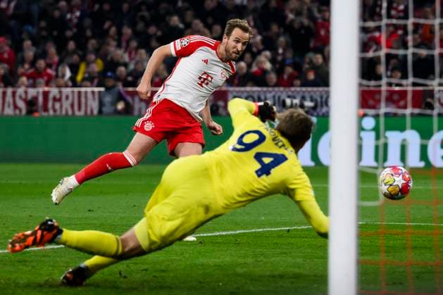 Sport Bilder des Tages FC Bayern Munich v SS Lazio - UEFA Champions League Harry Kane of FC Bayern Munchen scores a goal during the UEFA Champions League round of 16 second leg football match between FC Bayern Munich and SS Lazio. Munich Germany Copyright: xNicolòxCampox