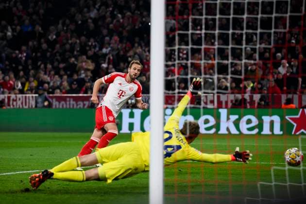 FC Bayern Munich v SS Lazio - UEFA Champions League Harry Kane of FC Bayern Munchen scores a goal during the UEFA Champions League round of 16 second leg football match between FC Bayern Munich and SS Lazio. Munich Germany Copyright: xNicolòxCampox