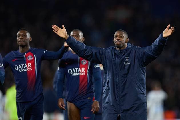 March 5, 2024, San Sebastian, Guipuzcoa, SPAIN: Ousmane Dembele and players of Paris Saint-Germain reacts to the crowd after winning the UEFA Champions League match between Real Sociedad and Paris Saint-Germain at Reale Arena on March 5, 2024, in San Sebastian, Spain. San Sebastian SPAIN - ZUMAa181 20240305_zaa_a181_125 Copyright: xRicardoxLarreinax