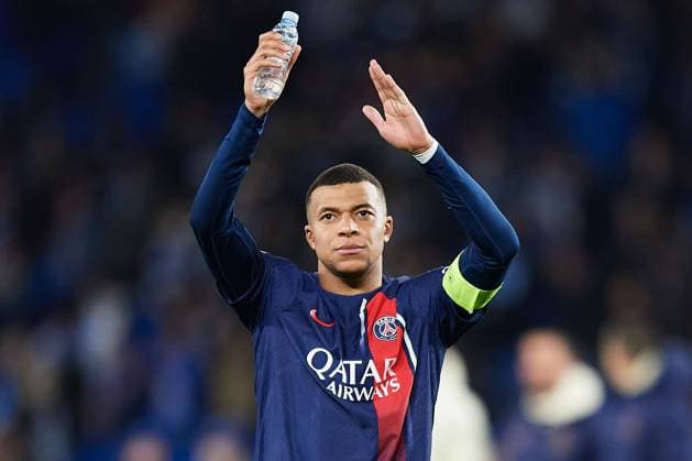 Kylian Mbappe of Paris Saint Germain thanks supporters for standing during the UEFA Champions League match between Real Sociedad v Paris Saint Germain at Reale Arena on March 5, 2024 in San Sebastian (Photo by: LGM) FOOTBALL : Real Sociedad vs Paris Saint Germain - UEFA Ligue des Champions - 05 03 2024 LGM Panoramic 