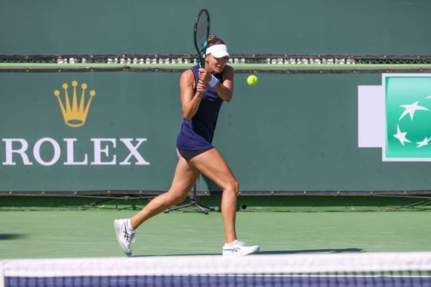 INDIAN WELLS, CA - MARCH 05: Rebeka Masarova (ESP) hits a backhand during the qualifying round for the BNP Paribas Open on March 5, 2024 at Indian Wells Tennis Garden in Indian Wells. CA. (Photo by George Walker Icon Sportswire) TENNIS: MAR 05 BNP Paribas Open EDITORIAL USE ONLY Icon240305031