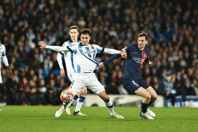 (L-R) Martin Zubimendi (Sociedad), Fabian Ruiz (PSG), MARCH 5, 2024 - Football Soccer : UEFA Champions League Round of 16 2nd leg match between Real Sociedad 1-2 Paris Saint-Germain at the Reale Arena in San Sebastian, Spain. Noxthirdxpartyxsales  (246335403)