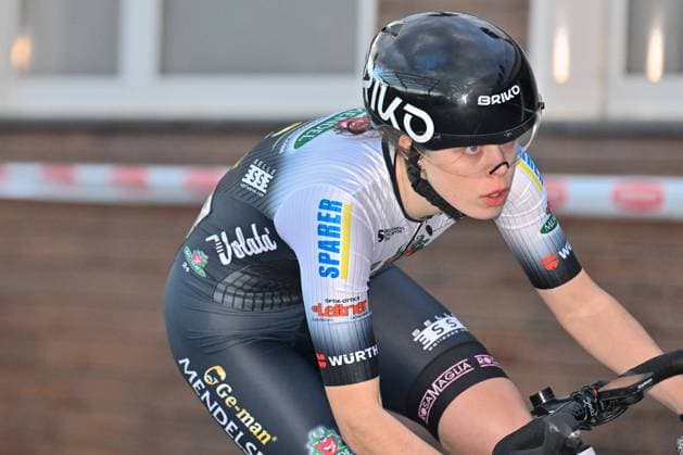 Cycling, Sara Piffer died