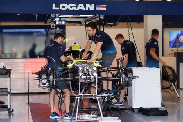 mechanic, mecanicien, mechanics, Williams Racing FW46, mechanical detail, during the Formula 1 STC Saudi Arabian Grand Prix 2024, 2nd round of the 2024 Formula One World Championship, WM, Weltmeisterschaft from March 7 to 9, 2024 on the Jeddah Corniche Circuit, in Jeddah, Saudi Arabia - F1 - SAUDI ARABIAN GRAND PRIX 2024 DPPI Panoramic  240306_R02_SAUDI__LF_9226
