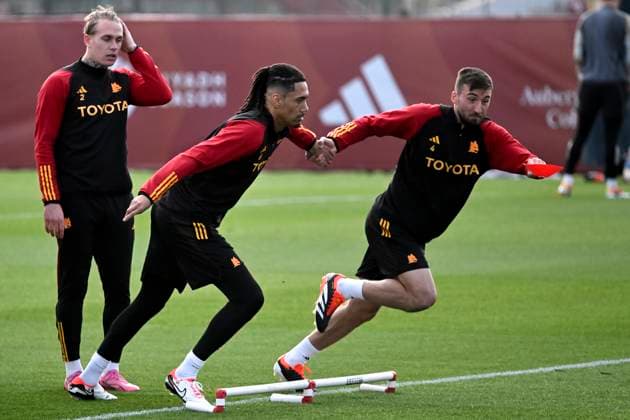 Chris Smalling and Bryan Cristante of AS Roma during a training the day before the Europa League football match between AS Roma and Brighton & Hove Albion FC at Fulvio Bernardini center in Rome (Italy), March 6th, 2024. andreaxstaccioli