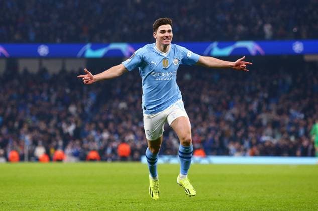 Julian Ãlvarez of Manchester City celebrates scoring to make it 2-0 Manchester City v FC Copenhagen, UEFA Champions League, Round of 16, Second Leg, Football, Etihad Stadium, Manchester, UK - 06 Mar 2024 EDITORIAL USE ONLY No use with unauthorised audio, video, data, fixture lists, club league logos or live services. Online in-match use limited to 120 images, no video emulation. No use in betting, games or single club league player publications. Copyright: xMattxWest Shutterstockx 14373648ac