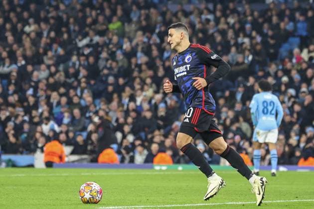UEFA Champions League Manchester City v F.C. Copenhagen Mohamed Elyounoussi of FC Copenhagen scores and celebrates his goal to make it 2-1 during the UEFA Champions League match Manchester City vs F.C. Copenhagen at Etihad Stadium, Manchester, United Kingdom, 6th March 2024 (Photo by Mark Cosgrove News Images) Manchester Etihad Stadium Manchester United, ManU Kingdom Copyright: xMarkxCosgrove NewsxImagesx