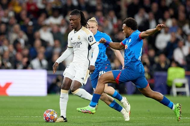 Eduardo Camavinga of Real Madrid CF (L) in action during the UEFA Champions League match between Real Madrid v RB Leipzig at Santiago Bernabeu on March 6, 2024 in Madrid (Photo by: LGM) FOOTBALL : Real Madrid vs RB Leipzig - UEFA Ligue des Champions - 06 03 2024 LGM Panoramic 