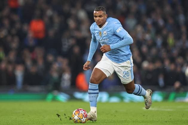 UEFA Champions League Manchester City v F.C. Copenhagen Manuel Akanji of Manchester City breaks with the ball during the UEFA Champions League match Manchester City vs F.C. Copenhagen at Etihad Stadium, Manchester, United Kingdom, 6th March 2024 (Photo by Mark Cosgrove News Images) Manchester Etihad Stadium Manchester United, ManU Kingdom Copyright: xMarkxCosgrove NewsxImagesx