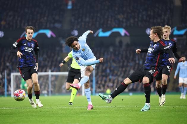 Oscar Bobb of Manchester City has a shot on goal during the UEFA Champions League Round of 16 match between Manchester City and FC Copenhagen at the Etihad Stadium Featuring: Oscar Bobb Where: Manchester, Greater Manchester, United Kingdom When: 06 Mar 2024 Credit: Daniel phcimages Cover Images **NOT AVAILABLE FOR PUBLICATION IN UK NEWSPAPERS** EDITORIAL USE ONLY. RESTRICTED TO NEWSPAPERS BASED IN THE UK Copyright: xDaniel phcimages CoverxImagesx 53541521