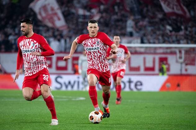 Maximilan Eggestein SC Freiburg, 08 on the ball, next to him Vincenzo Grifo SC Freiburg, 32 , GER, SC Freiburg vs West Ham United, Football UEFA Europa League, round of 16 first leg, 2023 2024 season, 07 03 2024 GER, SC Freiburg vs West Ham United, Football UEFA Europa League, round of 16 first leg, 2023 2024 season, 07 03 2024 Freiburg Copyright: xEibner-Pressefoto Memmlerx EP_MMR