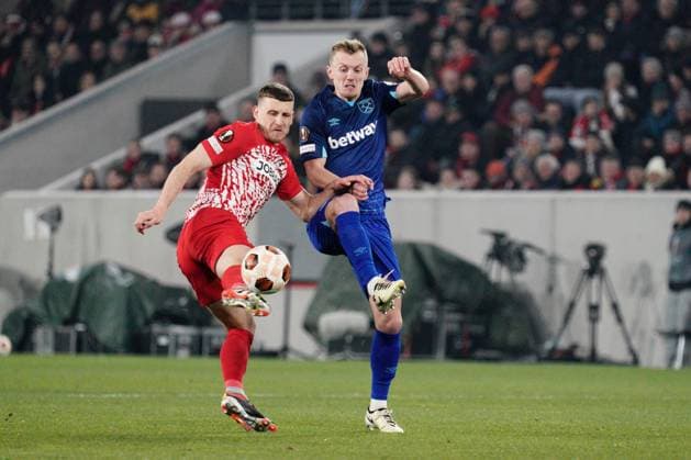 James Ward Prowse of West Ham battles with Maximilian Eggestein of SC Freiburg Freiburg v West Ham United, UEFA Europa League, Round of 16, First Leg, Football, Stade Europa-Park, Freiburg, Germany - 07 Mar 2024 EDITORIAL USE ONLY No use with unauthorised audio, video, data, fixture lists, club league logos or live services. Online in-match use limited to 120 images, no video emulation. No use in betting, games or single club league player publications. Copyright: xDavexWinter Shutterstockx 14373670bl