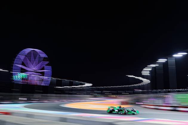 77 BOTTAS Valtteri (fin), Stake F1 Team Kick Sauber C44, action during the Formula 1 STC Saudi Arabian Grand Prix 2024, 2nd round of the 2024 Formula One World Championship, WM, Weltmeisterschaft from March 7 to 9, 2024 on the Jeddah Corniche Circuit, in Jeddah, Saudi Arabia - F1 - SAUDI ARABIAN GRAND PRIX 2024 DPPI Panoramic  240307_R02_SAUDI__LF_0395-Avec accentuation-Bruit