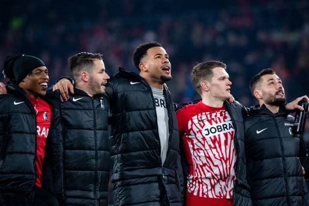 Junior Adamu SC Freiburg, 20 , Christian Guenter SC Freiburg, 30 , Noah Atubolu SC Freiburg, 01 , Matthias Ginter SC Freiburg, 28 , Manuel Gulde SC Freiburg, 05 celebrate the victory, GER, SC Freiburg vs West Ham United, Football UEFA Europa League, Round of 16 first leg, 2023 2024 season, 07 03 2024 GER, SC Freiburg vs West Ham United, Football UEFA Europa League, Round of 16 first leg, 2023 2024 season, 07 03 2024 Freiburg Copyright: xEibner-Pressefoto Memmlerx EP_MMR