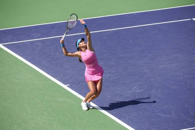 INDIAN WELLS, CA - MARCH 07: Emma Raducanu (GBR) serves during the BNP Paribas Open on March 7, 2024 at Indian Wells Tennis Garden in Indian Wells. CA. (Photo by George Walker Icon Sportswire) TENNIS: MAR 07 BNP Paribas Open EDITORIAL USE ONLY Icon240307008