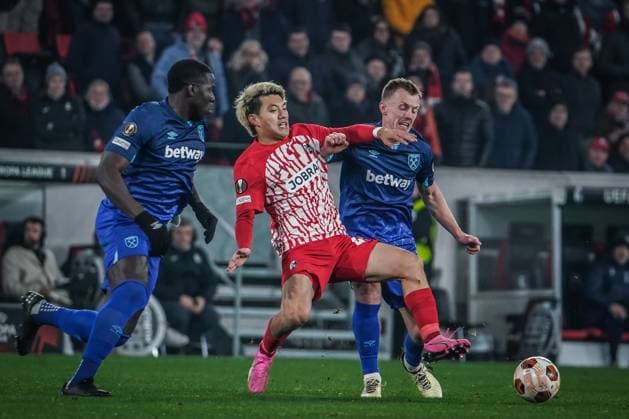 Soccer UEFA Europa League 2023 2024, Round of 16, SC Freiburg West Ham United FC, Europa Park Stadium Freiburgs Ritsu Doan in action Freiburg Stadion am Wolfswinkel Germany Copyright: xJoeranxSteinsiekx