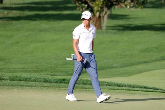 ORLANDO, FL - MARCH 07: PGA, Golf Herren golfer Collin Morikawa putts on the 15th hole during the Arnold Palmer Invitational presented by MasterCard at the Arnold Palmer s Bay Hill Club & Lodge on March 7, 2024, in Orlando, Florida. (Photo by Brian Spurlock Icon Sportswire) GOLF: MAR 07 PGA Arnold Palmer Invitational presented by Mastercard EDITORIAL USE ONLY Icon24030770