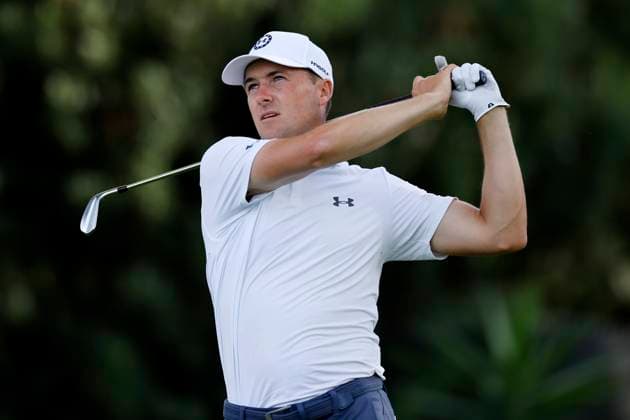 ORLANDO, FL - MARCH 07: Jordan Spieth of the United States hits a tee shot at the 17th hole during the first round of the Arnold Palmer Invitational presented by Mastercard at Arnold Palmer Bay Hill Golf Course on March 07, 2024 in Orlando, Florida. (Photo by Joe Robbins Icon Sportswire) GOLF: MAR 07 PGA, Golf Herren Arnold Palmer Invitational presented by Mastercard EDITORIAL USE ONLY Icon5732403070901