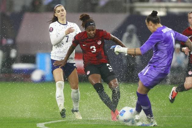 RECORD DATE NOT STATED Concacaf W Gold Cup 2024 Canada 2-2 United States Alex Morgan of USA and Kadeisha Buchanan of Canada during the Semifinals match between Canada and United States (USA) as part of the Concacaf Womens Gold Cup 2024, at Snapdragon Stadium on March 06, 2024 in San Diego, California, United States. SAN DIEGO CALIFORNIA UNITED STATES  Copyright: xUlisesxNaranjox 20240306220234_CWGC_2024_SF_CAN_USA_BUCHANAN42
