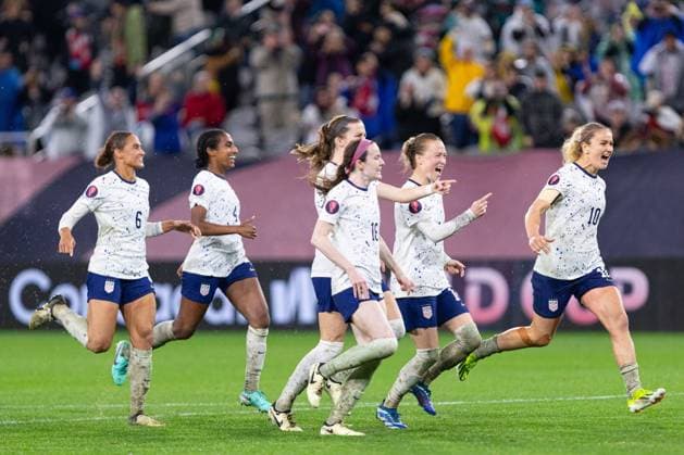 RECORD DATE NOT STATED Concacaf W Gold Cup 2024 Canada 2-2 United States Alyssa Naeher of USA during the Semifinals match between Canada and United States (USA) as part of the Concacaf Womens Gold Cup 2024, at Snapdragon Stadium on March 06, 2024 in San Diego, California, United States. SAN DIEGO CALIFORNIA UNITED STATES  Copyright: xCarlosxZepedax 20240307003208_CWGC_2024_SF_CAN_USA_USA265