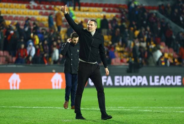 Sparta Prague manager Brian Priske applauds the fans at full time Sparta Prague v Liverpool, UEFA Europa League, Round of 16, First Leg, Football, epet ARENA, Prague, Czech Republic - 07 Mar 2024 EDITORIAL USE ONLY No use with unauthorised audio, video, data, fixture lists, club league logos or live services. Online in-match use limited to 120 images, no video emulation. No use in betting, games or single club league player publications. Copyright: xKieranxMcManus Shutterstockx 14373656dd