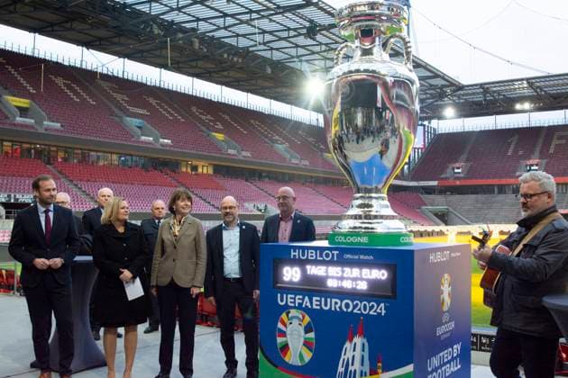 Nancy Faeserï¼aFederal Minister Of The Interior, Visits Rhein Energie Stadium 99 Days Before The UEFA EURO, EM, Europameisterschaft,Fussball 2024 Nancy Faeser, the Federal Minister of the Interior, is standing next to the trophy of UEFA Euro 2024 at RheinEnergieStadion during her visit with Cologne Mayor Henriette Reker in Cologne, Germany, on March 7, 2024. Cologne Germany  Copyright: xYingxTangx originalFilename:tang-notitle240307_np78Q.jpg