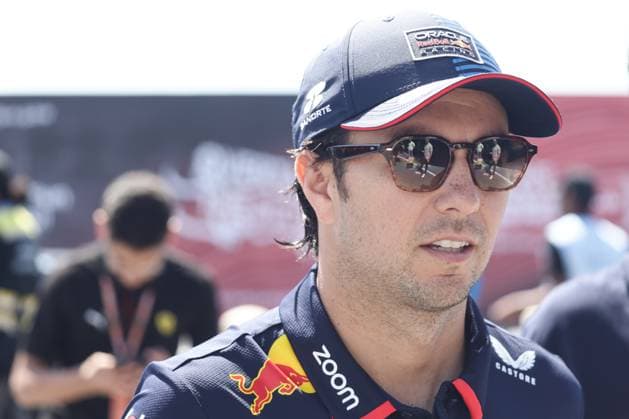 F1 Saudi Arabian Grand Prix 2024 Practice 3 Sergio Perez of Red Bull Racing before third practice ahead of the Formula 1 Saudi Arabian Grand Prix at Jeddah Corniche Circuit in Jeddah, Saudi Arabia on March 8, 2024. Jeddah Saudi Arabia  Copyright: xJakubxPorzyckix originalFilename:porzycki-f1saudia240308_np1gK.jpg