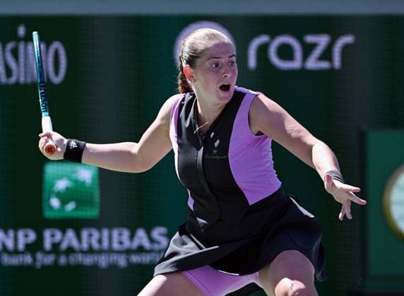 INDIAN WELLS, CA - MARCH 08: Jelena Ostapenko (LAT) waits for the ball during a WTA, Tennis Damen tennis match played on March 8, 2024 during the BNP Paribas Open played at the Indian Wells Tennis Garden in Indian Wells, CA. (Photo by John Cordes Icon Sportswire) TENNIS: MAR 08 BNP Paribas Open EDITORIAL USE ONLY Icon506240308012