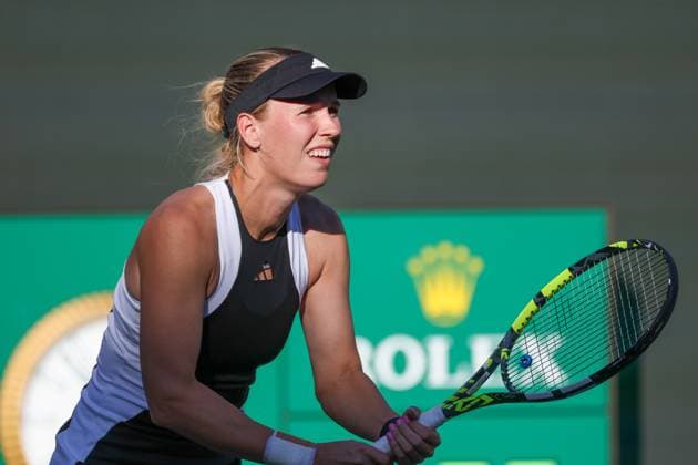 INDIAN WELLS, CA - MARCH 08: Caroline Wozniacki (DEN) receives serve during the BNP Paribas Open on March 8, 2024 at Indian Wells Tennis Garden in Indian Wells, CA. (Photo by George Walker Icon Sportswire) TENNIS: MAR 08 BNP Paribas Open EDITORIAL USE ONLY Icon240308115