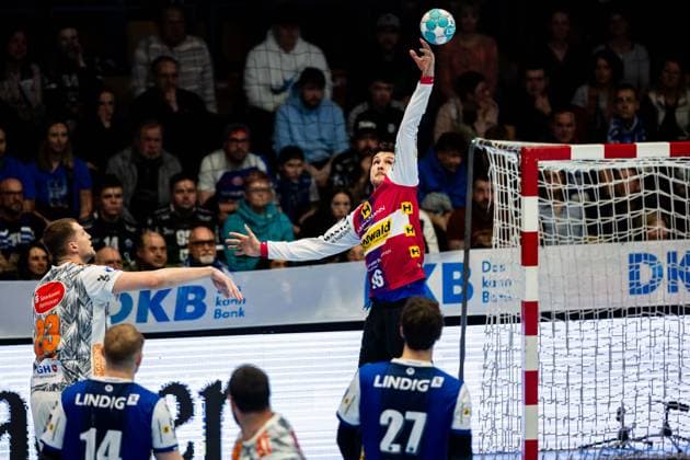 08 03 2024, GER, Handball, 1 Bl, Maenner, Saison 23 24, Liqui Moly Handball Bundesliga, 25 Spieltag, ThSV Eisenach TSV Hannover Burgdorf Die Recken Kulesh, Uladzislau TSV Hannover Burgdorf Mateusz Kornecki ThSV Eisenach,16 99817 Eisenach Werner Assmann Halle Am Spoerp Thueringen Germany