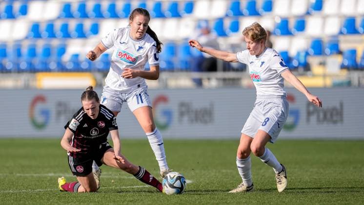 v li Nastassja Lein FCN, 24 , Mara Alber TSG, 11 , Paulina Krumbiegel TSG, 8 , duel, duel scene, duel, tackle, tackling, dynamics, action, action, 09 03 2024, Sinsheim Hoffenheim Germany , Football, Google Pixel Women Bundesliga, TSG 1899 Hoffenheim 1 FC Nürnberg, DFB DFL REGULATIONS PROHIBIT ANY USE OF PHOTOGRAPHS AS IMAGE SEQUENCES AND OR QUASI VIDEO xozx